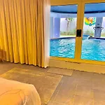 Cozy Studio W.Private Heated Swimming Pool In New Cairo